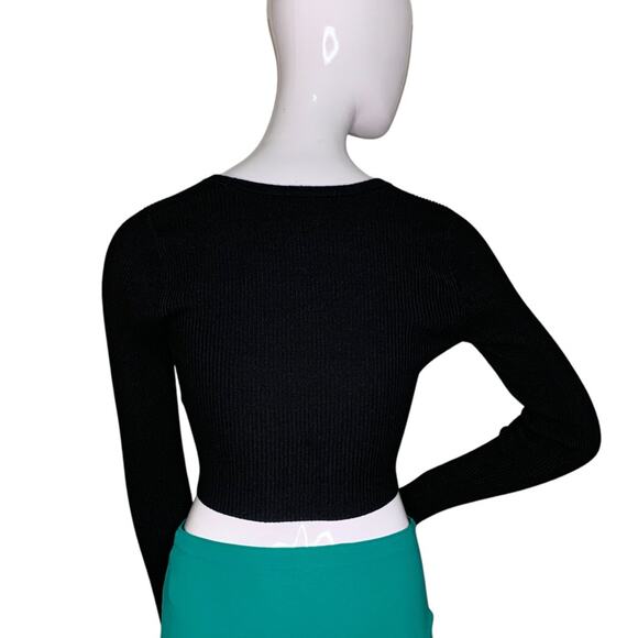 Forever 21 Crop Top Ribbed V-Neck Long Sleeve Black Faux Wrap Size M - Picture 5 of 8